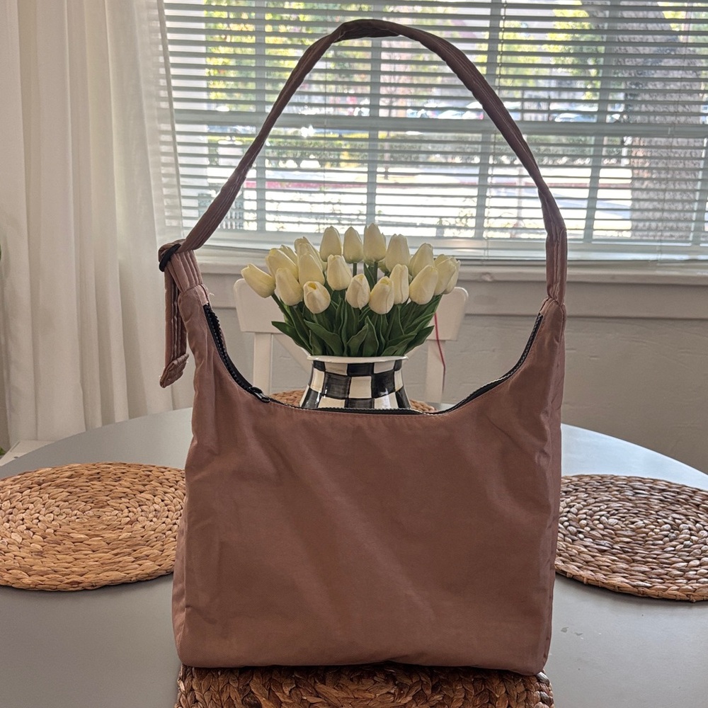 BAGGU shoulder bag Taupe color